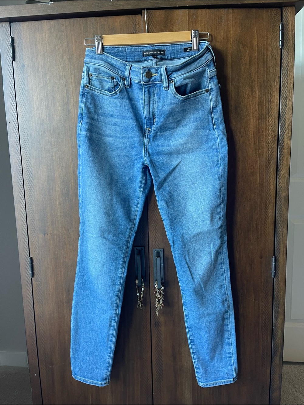Modern American  SoHo high ankle women’s size 28 Blue jeans